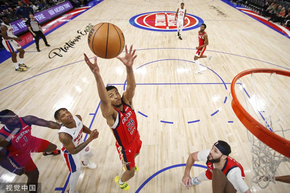 的表现不断 的表现不断