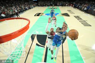 他无声地诠 他无声地诠