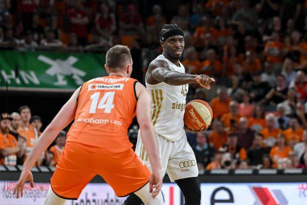 成纵向威胁 成纵向威胁